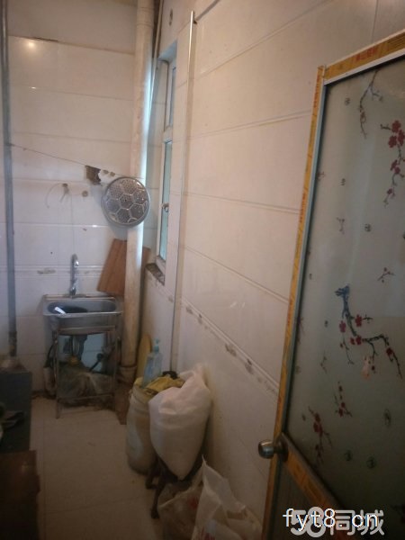 凯旋城 中楼层 86平 55万 低于市场价 可按揭 诚心卖